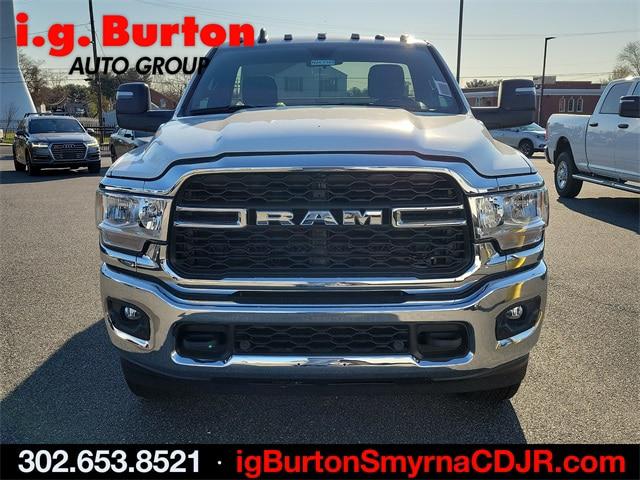 2024 RAM Ram 3500 Chassis Cab RAM 3500 TRADESMAN CHASSIS REGULAR CAB 4X4 60 CA