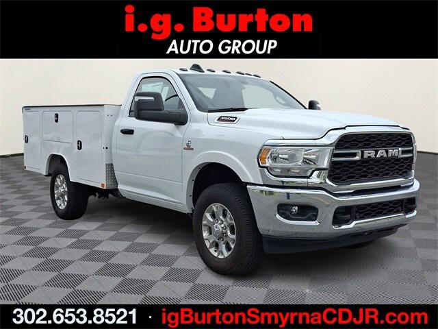 2024 RAM Ram 3500 Chassis Cab RAM 3500 TRADESMAN CHASSIS REGULAR CAB 4X4 60 CA