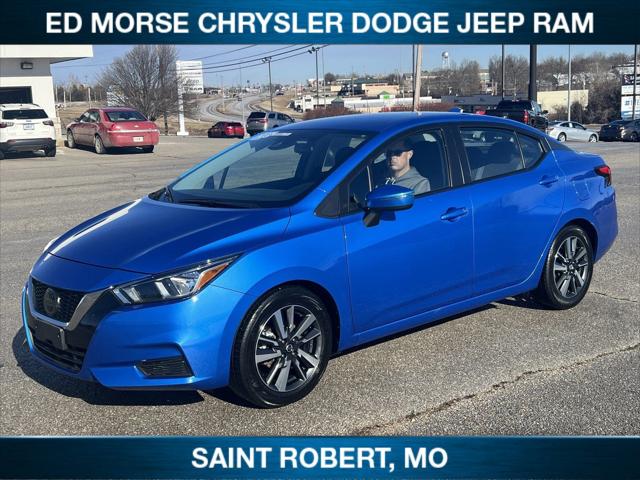2021 Nissan Versa SV Xtronic CVT