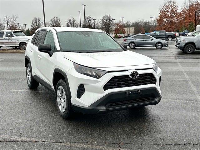 2022 Toyota RAV4 LE 2022 Toyota RAV4 LE