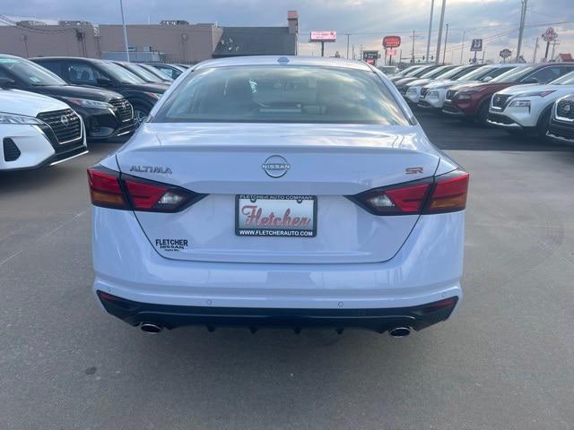 2024 Nissan Altima SR FWD