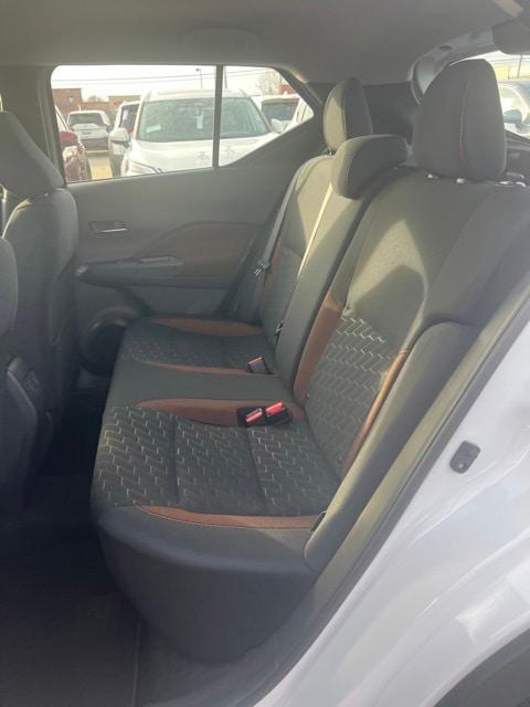 2024 Nissan Kicks SR Xtronic CVT