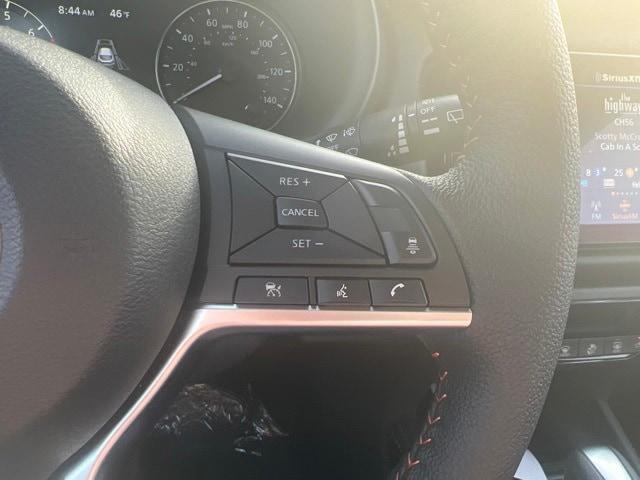 2024 Nissan Kicks SR Xtronic CVT