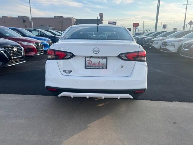 2024 Nissan Versa 1.6 S