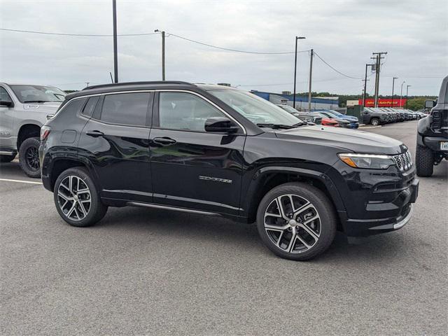 2024 Jeep Compass COMPASS LIMITED 4X4