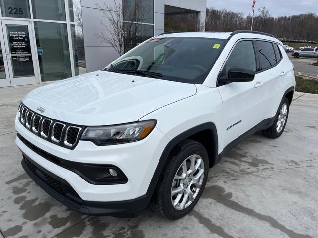 2024 Jeep Compass COMPASS LATITUDE LUX 4X4