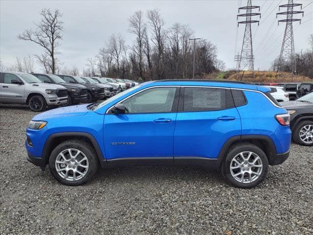 2024 Jeep Compass COMPASS LATITUDE LUX 4X4