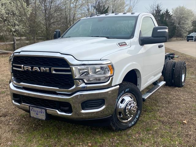 2024 RAM Ram 3500 Chassis Cab RAM 3500 TRADESMAN CHASSIS REGULAR CAB 4X4 60 CA