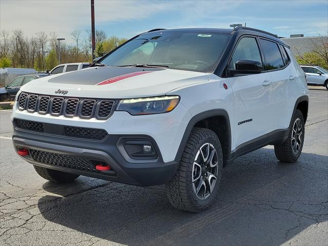 2024 Jeep Compass COMPASS TRAILHAWK 4X4