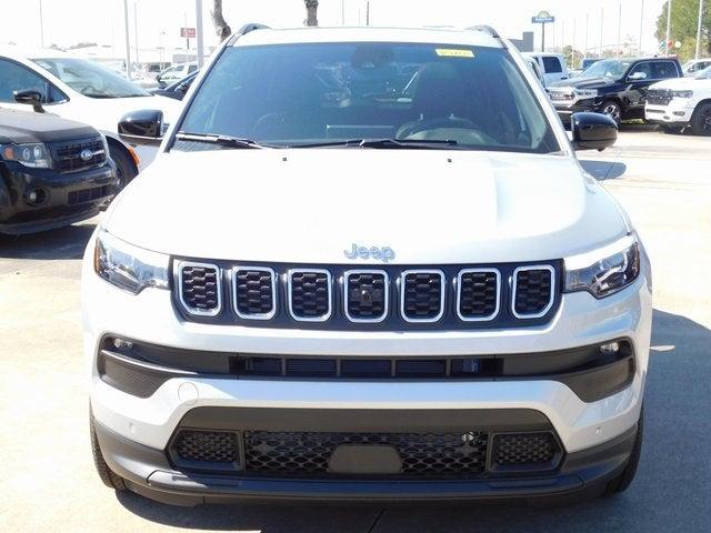 2024 Jeep Compass COMPASS LATITUDE LUX 4X4