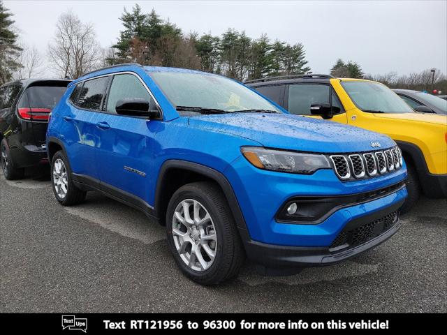 2024 Jeep Compass COMPASS LATITUDE LUX 4X4