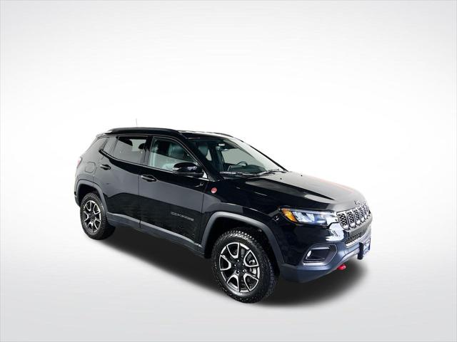 2024 Jeep Compass COMPASS TRAILHAWK 4X4