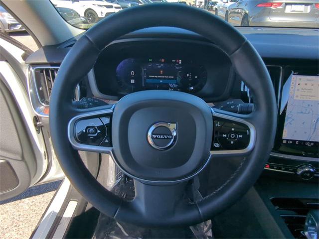 2023 Volvo S60 B5 Plus Dark Theme