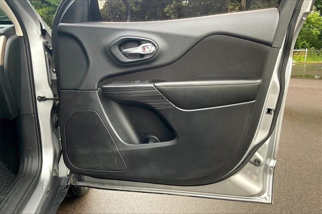 Used 2015 Jeep Cherokee For Sale in Olive Branch, MS