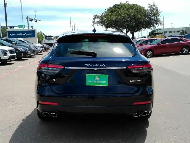 2021 Maserati Levante Standard