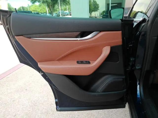 2021 Maserati Levante Standard