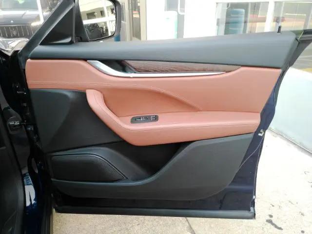 2021 Maserati Levante Standard