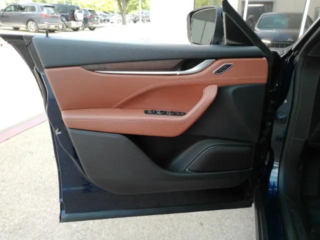 2021 Maserati Levante Standard