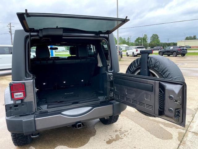 2016 Jeep Wrangler Unlimited Freedom