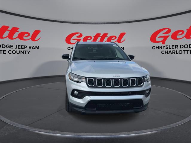 2024 Jeep Compass COMPASS LATITUDE 4X4