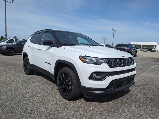 2024 Jeep Compass COMPASS LATITUDE 4X4