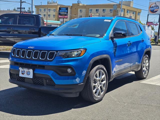 2024 Jeep Compass COMPASS LATITUDE LUX 4X4