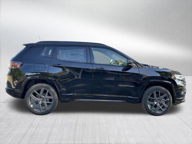 2024 Jeep Compass COMPASS LIMITED 4X4