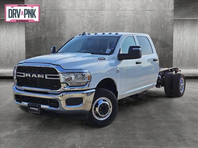 2024 RAM Ram 3500 Chassis Cab RAM 3500 TRADESMAN CREW CAB CHASSIS 4X4 60 CA