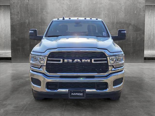 2024 RAM Ram 3500 Chassis Cab RAM 3500 TRADESMAN CREW CAB CHASSIS 4X4 60 CA