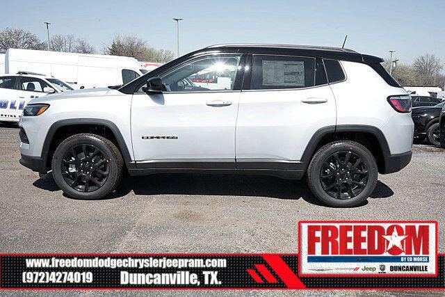 2024 Jeep Compass COMPASS LATITUDE 4X4