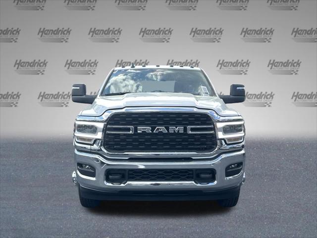 2024 RAM Ram 3500 Chassis Cab RAM 3500 SLT CREW CAB CHASSIS 4X4 60 CA