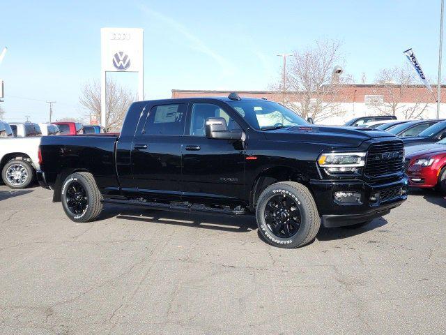 2024 RAM Ram 3500 RAM 3500 LARAMIE MEGA CAB 4X4 64 BOX