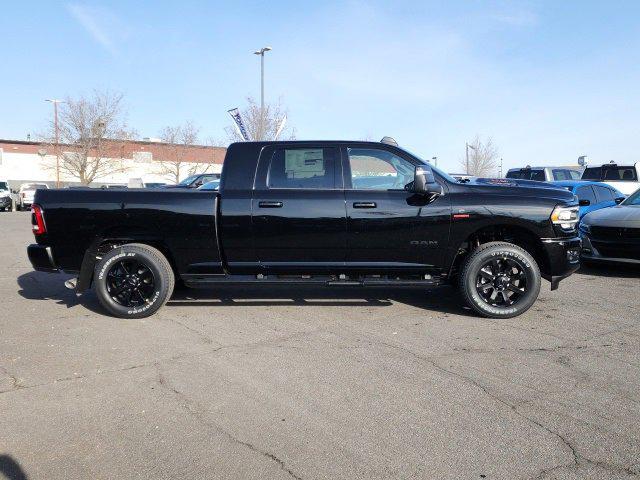 2024 RAM Ram 3500 RAM 3500 LARAMIE MEGA CAB 4X4 64 BOX