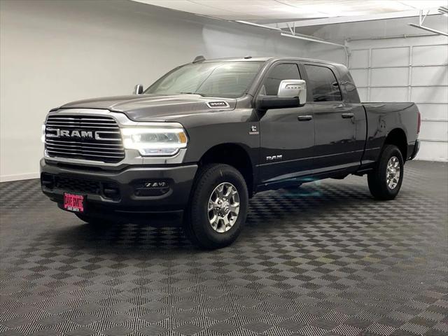 2024 RAM Ram 3500 RAM 3500 LARAMIE MEGA CAB 4X4 64 BOX