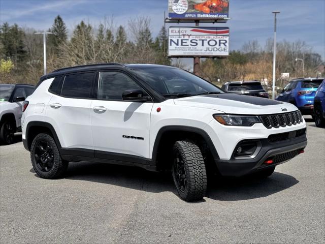 2024 Jeep Compass COMPASS TRAILHAWK 4X4