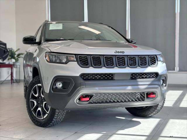 2024 Jeep Compass COMPASS TRAILHAWK 4X4