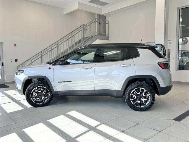 2024 Jeep Compass COMPASS TRAILHAWK 4X4