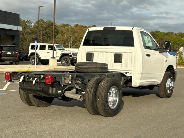 2024 RAM Ram 3500 Chassis Cab RAM 3500 TRADESMAN CHASSIS REGULAR CAB 4X4 60 CA