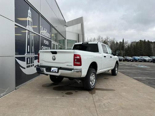 2024 RAM Ram 2500 RAM 2500 TRADESMAN CREW CAB 4X4 64 BOX