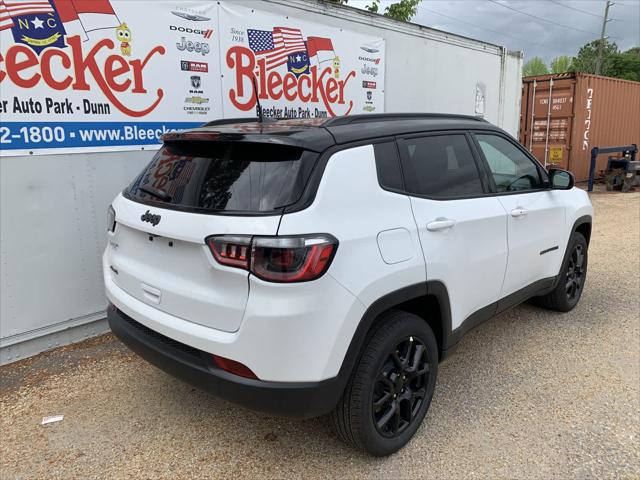 2024 Jeep Compass COMPASS LATITUDE 4X4