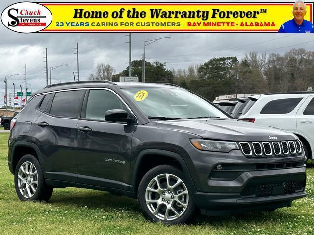 2024 Jeep Compass COMPASS LATITUDE LUX 4X4