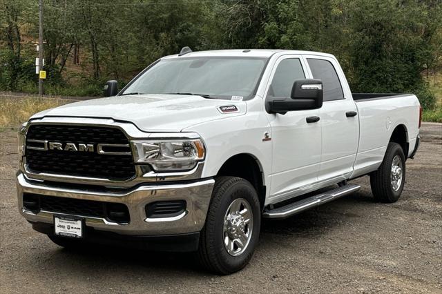 2024 RAM Ram 3500 RAM 3500 TRADESMAN CREW CAB 4X4 8 BOX