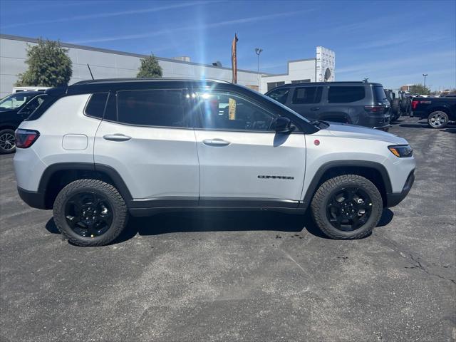 2024 Jeep Compass COMPASS TRAILHAWK 4X4