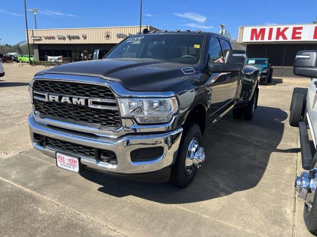 2024 RAM Ram 3500 RAM 3500 TRADESMAN CREW CAB 4X4 8 BOX