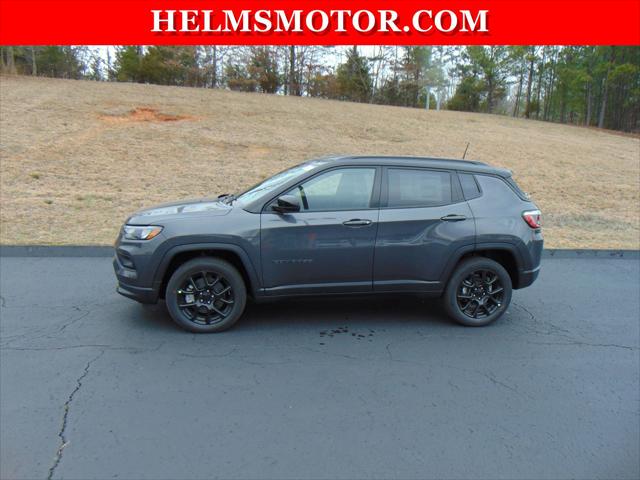 2024 Jeep Compass COMPASS LATITUDE 4X4