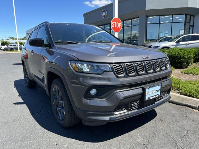 2024 Jeep Compass COMPASS LATITUDE 4X4