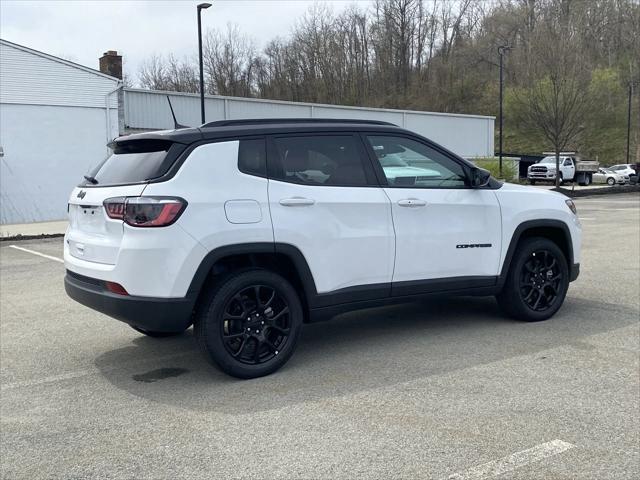 2024 Jeep Compass COMPASS LATITUDE 4X4