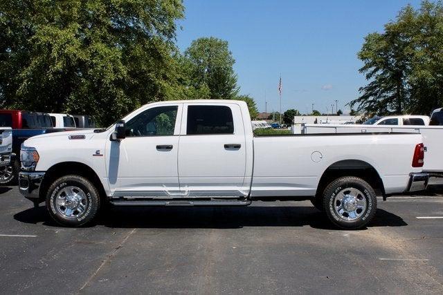 2024 RAM Ram 3500 RAM 3500 TRADESMAN CREW CAB 4X4 8 BOX 2024 RAM Ram 3500 RAM 3500 TRADESMAN CREW CAB 4X4 8 BOX