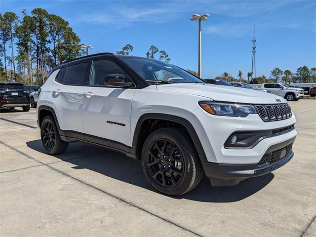 2024 Jeep Compass COMPASS LATITUDE 4X4