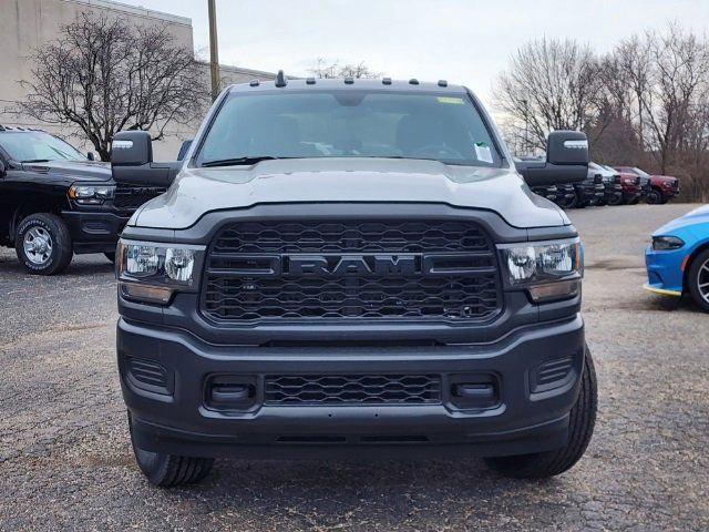 2024 RAM Ram 3500 RAM 3500 TRADESMAN CREW CAB 4X4 64 BOX